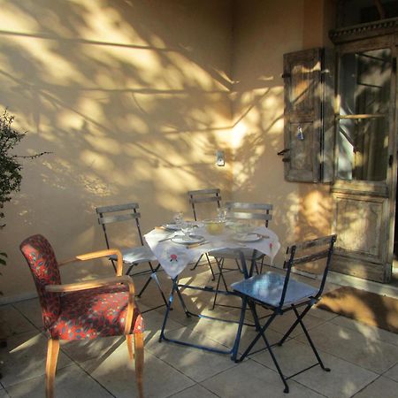 La Colline Bleue Bed & Breakfast Banne ภายนอก รูปภาพ