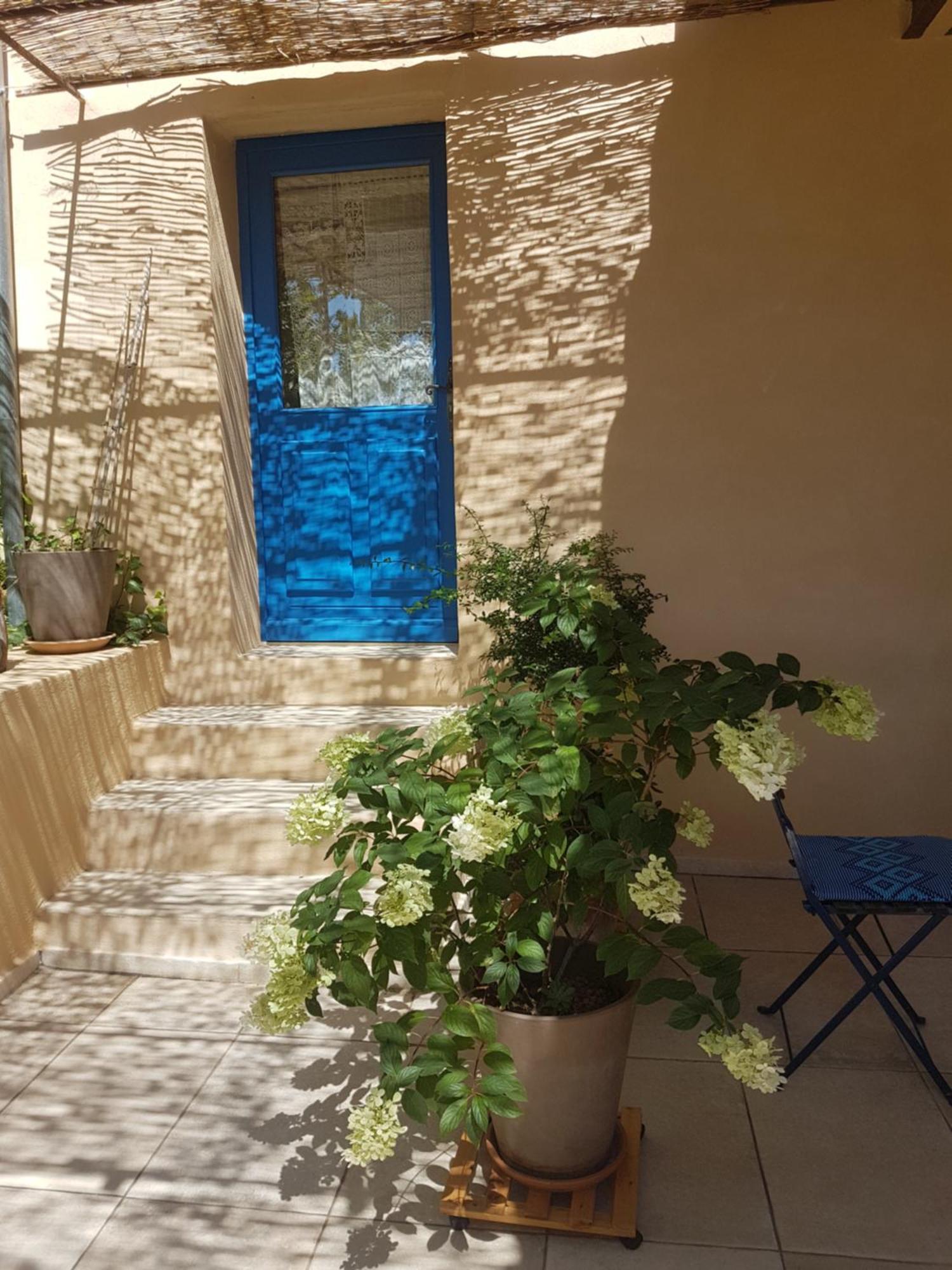 La Colline Bleue Bed & Breakfast Banne ภายนอก รูปภาพ