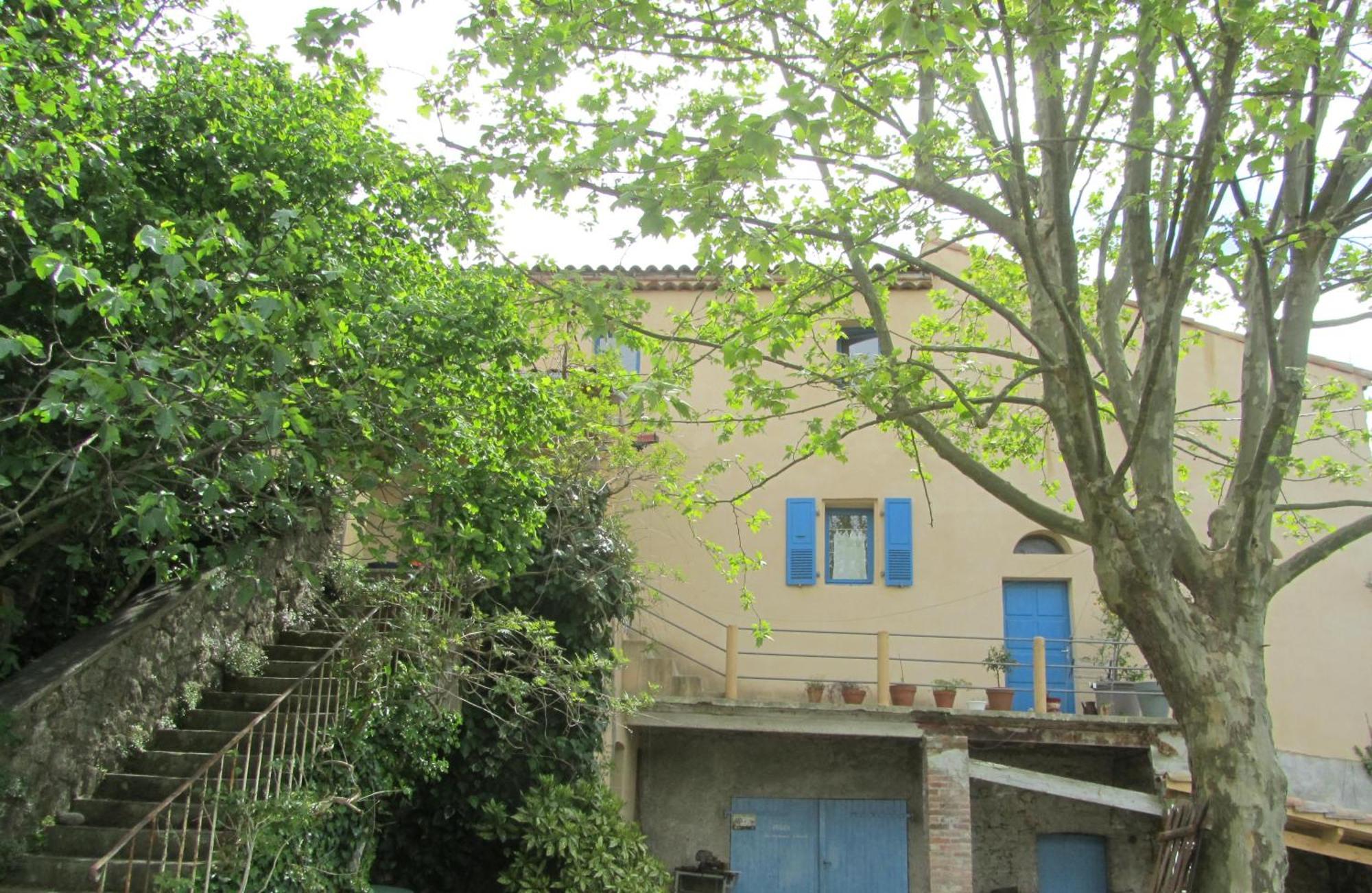 La Colline Bleue Bed & Breakfast Banne ภายนอก รูปภาพ