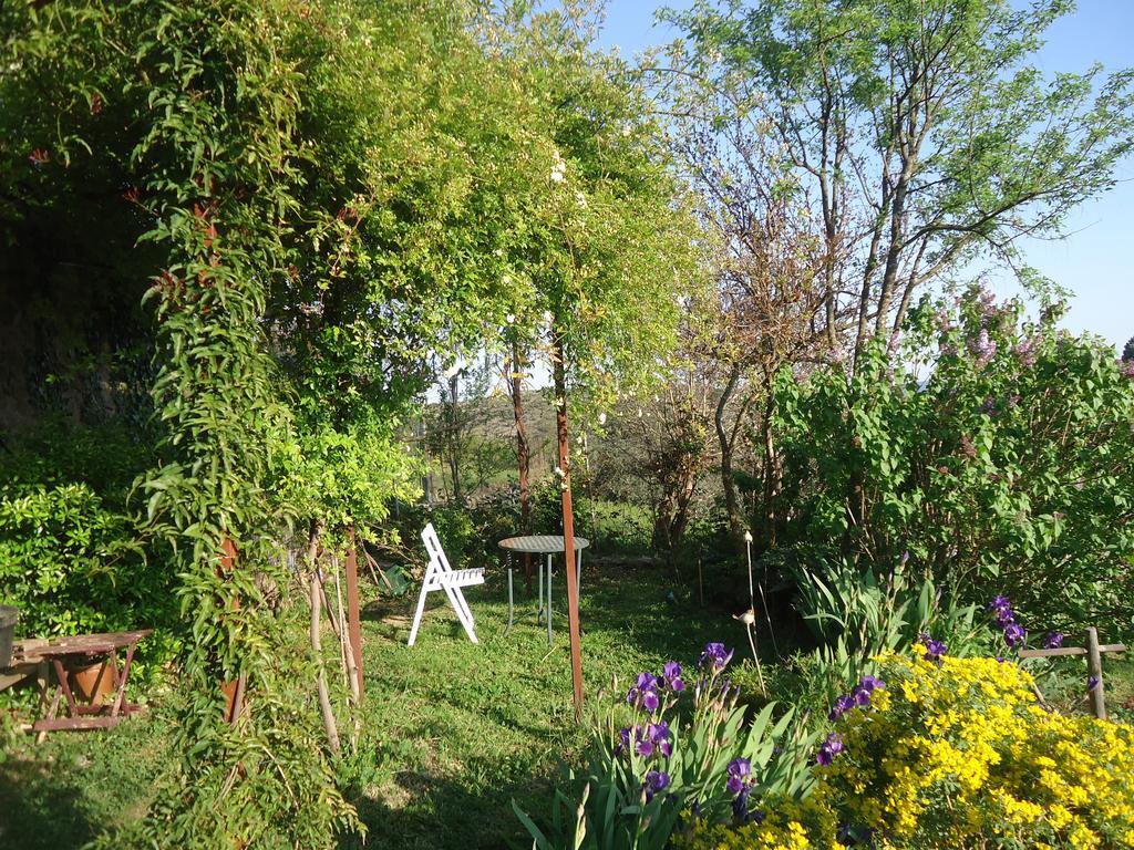 La Colline Bleue Bed & Breakfast Banne ภายนอก รูปภาพ