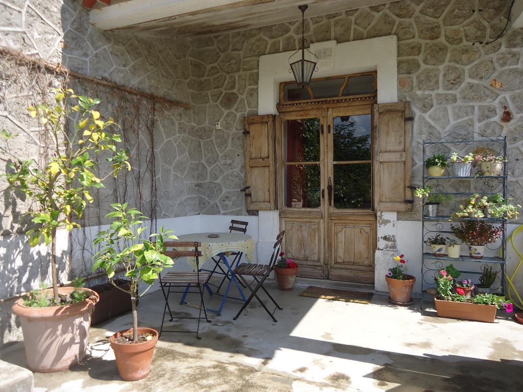 La Colline Bleue Bed & Breakfast Banne ห้อง รูปภาพ