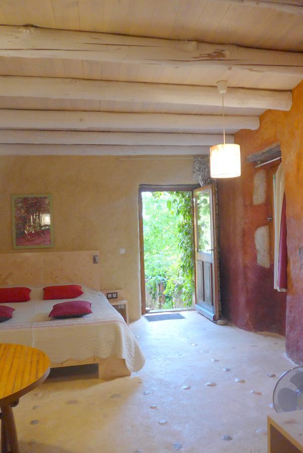 La Colline Bleue Bed & Breakfast Banne ภายนอก รูปภาพ